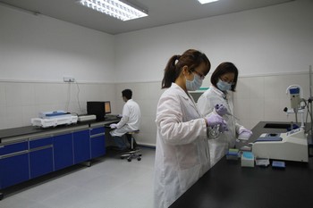 参观杭州中天华康亲子鉴定中心实验室 29
